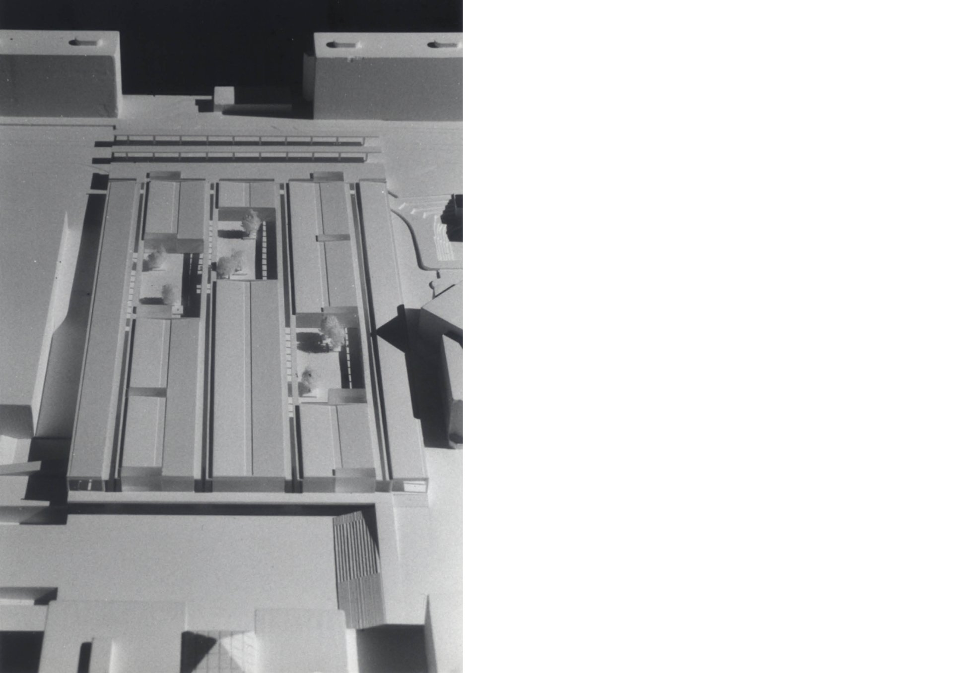 Model Philippe Meyer Architecte - Centre et parking